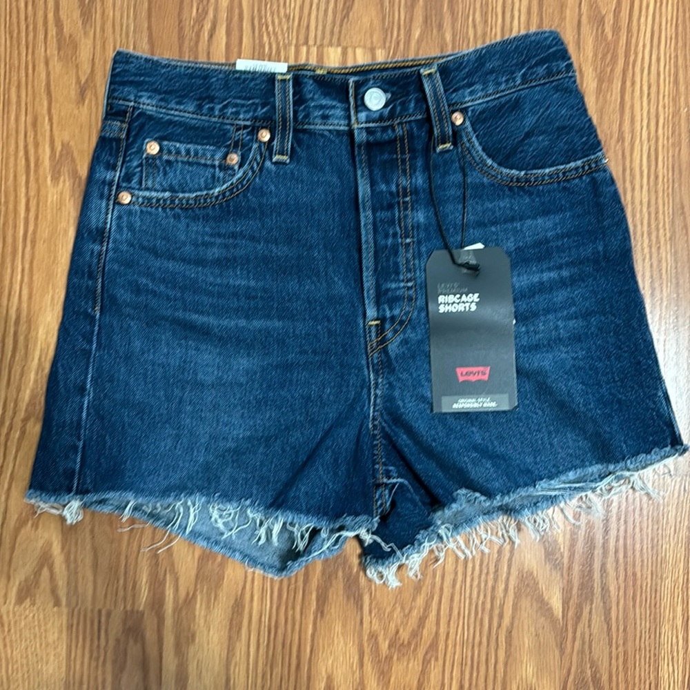 Levi’s shorts